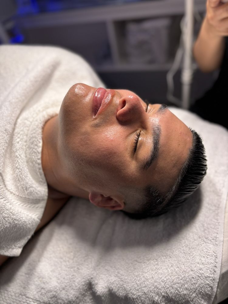 La Jolla's Beauty Room Logo