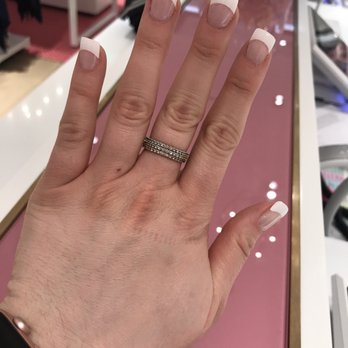 Manhasset Nail & Spa - Nail Salons Near Me - Manhasset, New York