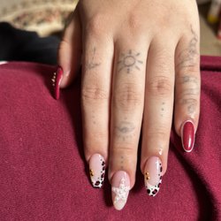 Cindy Nails and Spa