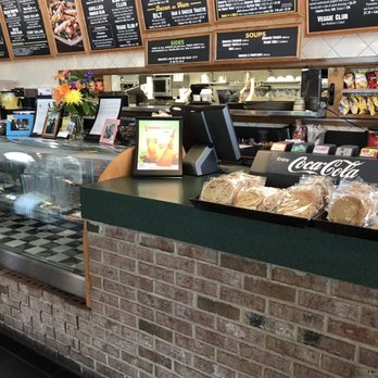McAlister's Deli - Ordering/food prep - Delis Near Me - Pelham, Alabama