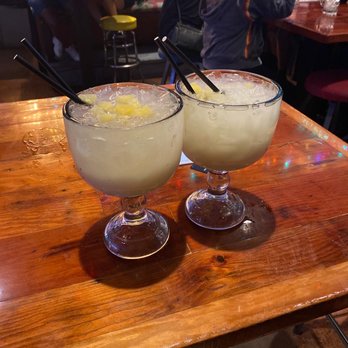 Mutt Lynch's - Pain killers - Pubs Near Me - Newport Beach, California
