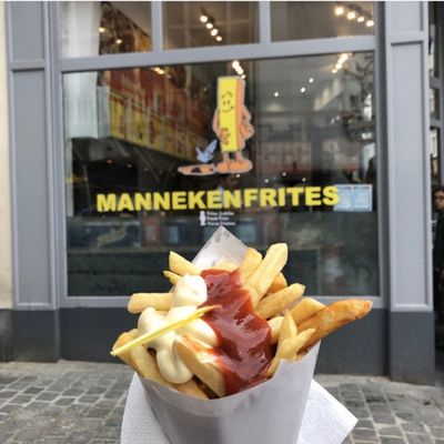 Manneken Frites by null
