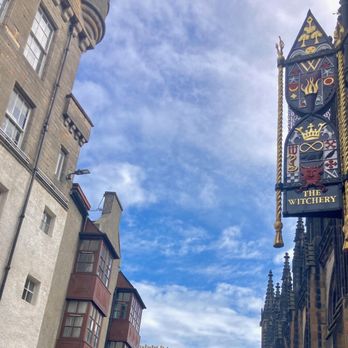 The Witchery By The Castle - Outside sign -- and look, it wasn't even raining! - British Near Me - Edinburgh, EDH The Witchery By The Castle - Outside sign -- and look, it wasn't even raining! - British Near Me - Edinburgh, EDH