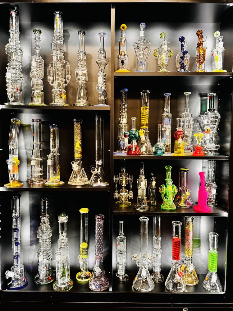 VIP SMOKE - Updated December 2025 - 2356 W Chicago Ave, Chicago ...