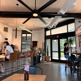 Golden Hour - Interior - Wine Bars Near Me - Austin, Texas Golden Hour - Interior - Wine Bars Near Me - Austin, Texas