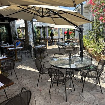 Psomi - Part of the outdoor seating lots of seating in and outside - Bakeries Near Me - Tampa, Florida Psomi - Part of the outdoor seating lots of seating in and outside - Bakeries Near Me - Tampa, Florida