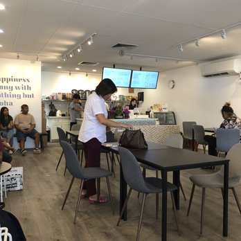 Hana Tea - Nice interior - Bubble Tea Near Me - Honolulu, Hawaii Hana Tea - Nice interior - Bubble Tea Near Me - Honolulu, Hawaii