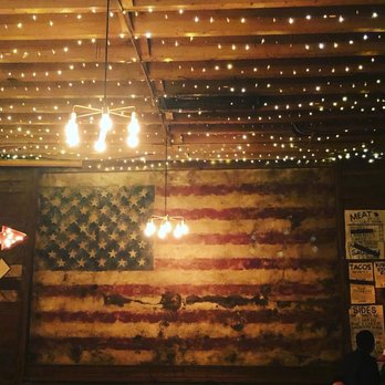 Hometown Bar-B-Que - Bar area - Barbeque Near Me - Brooklyn, New York