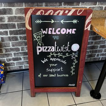 Chicago's Pizza With A Twist - Inside (instagram: jax.vegan.eats) - Pizza Near Me - Roseville, California Chicago's Pizza With A Twist - Inside (instagram: jax.vegan.eats) - Pizza Near Me - Roseville, California