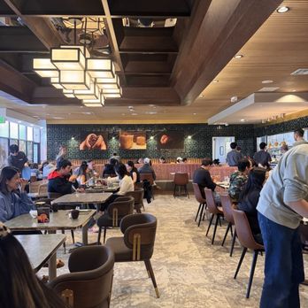 Tim Ho Wan - Main dining area - Dim Sum Near Me - Irvine, California Tim Ho Wan - Main dining area - Dim Sum Near Me - Irvine, California