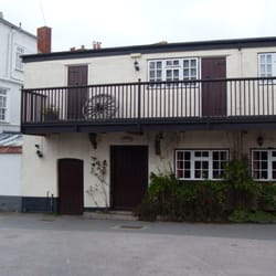 Globe Hotel