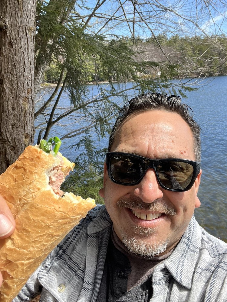 GOLDEN POND COUNTRY STORE Updated September 2024 14 Reviews 10 Shepard Hill Rd, Holderness