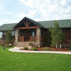 Homes On Holiday - Log Cabin with 3 bedroom/2 bathrooms, 2 king beds and double bunks in 3rd bedroom. Washer/dryer.