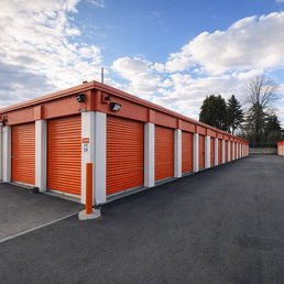 Exterior outside entrance of Public Storage - Federal Way, Washington Exterior outside entrance of Public Storage - Federal Way, Washington