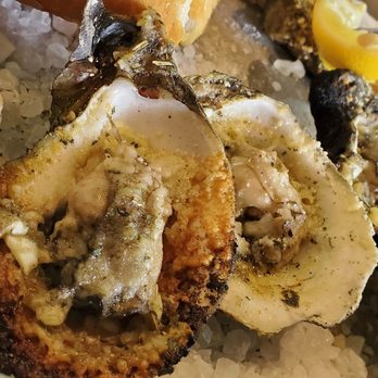 Half Shell Oyster House - Seafood Near Me - Biloxi, Mississippi