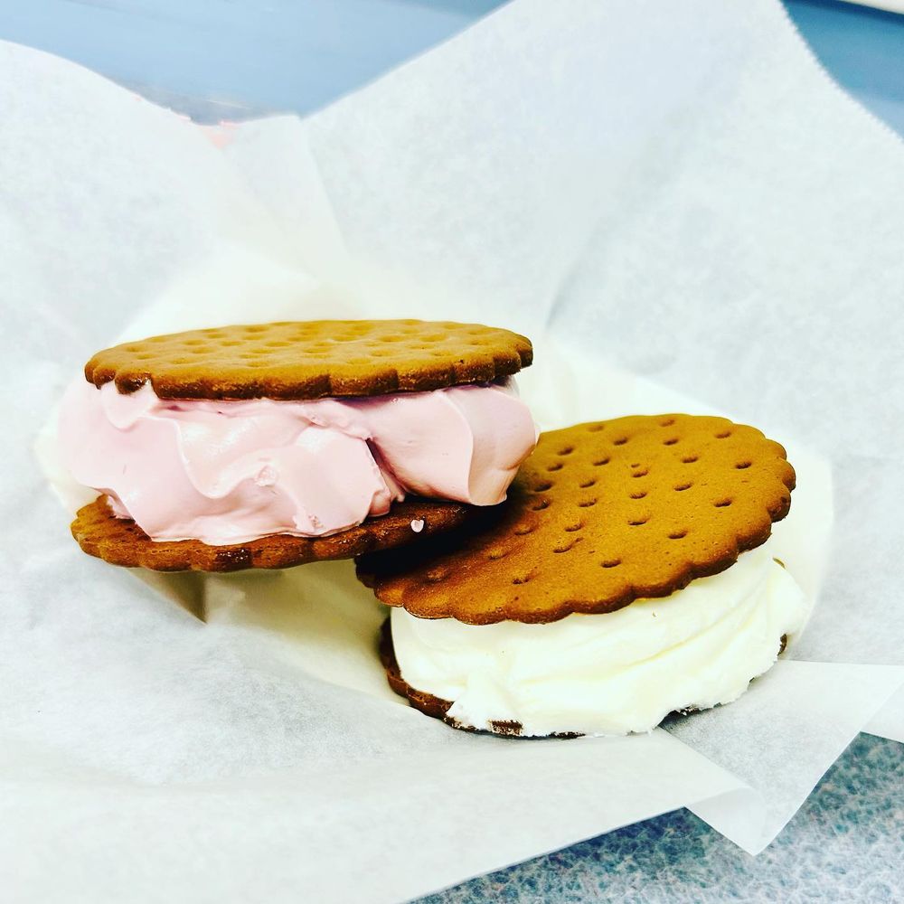 DAIRY DELITE Updated September 2024 6 School St, Berwick, Maine