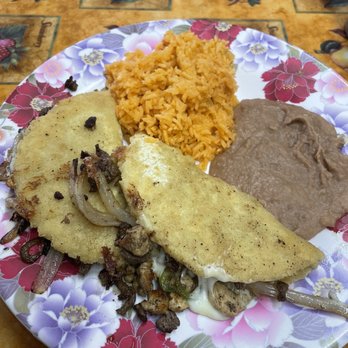 Los 3 Amigos - 12. Aztec Plate - Mexican Near Me - Palestine, Texas Los 3 Amigos - 12. Aztec Plate - Mexican Near Me - Palestine, Texas