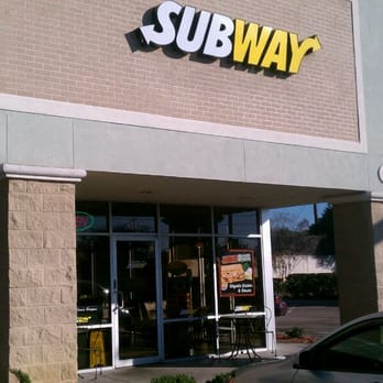 Subway - the entrance of a subway restaurant - Fast Food Near Me - Orange City, Florida