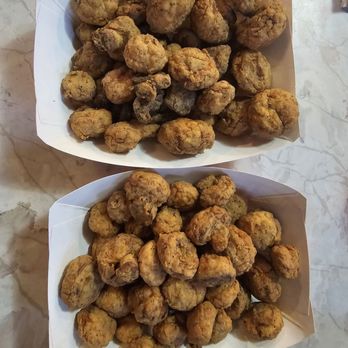 Granny Fishes' House - Fried mushrooms are absolutely delicious - Seafood Near Me - Wartrace, Tennessee
