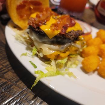 Ruby Tuesday - Another view - Burgers Near Me - Jensen Beach, Florida Ruby Tuesday - Another view - Burgers Near Me - Jensen Beach, Florida