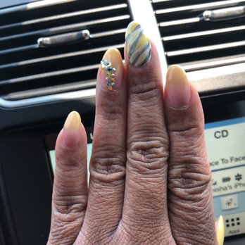 Lacquer Nails & Spa - Nail Salons Near Me - Corona, California