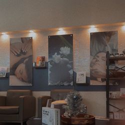 Hand & Stone Massage and Facial Spa - Lobby/Waiting area