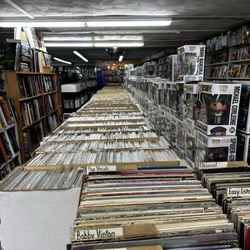 The Time Capsule - Comic book rack