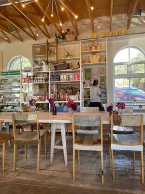 Modern General Feed & Seed by null