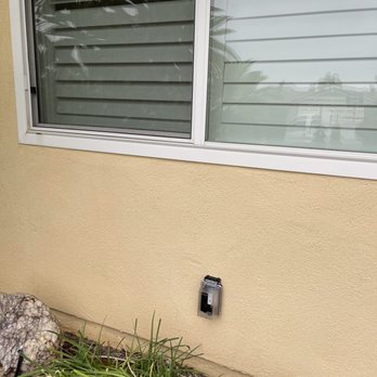 24/7 Electric - New outdoor outlet - Electricians Near Me - Claremont, California