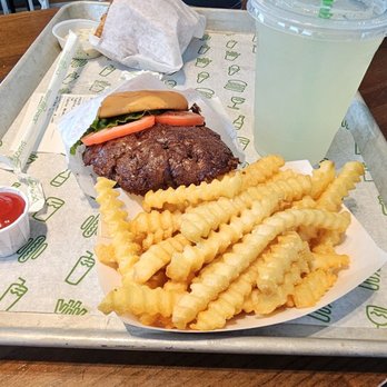Shake Shack Oak Lawn - Burgers Near Me - Oak Lawn, Illinois Shake Shack Oak Lawn - Burgers Near Me - Oak Lawn, Illinois