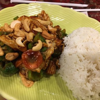 Szechuan Garden - Cashew chicken - Chinese Near Me - Morrisville, North Carolina