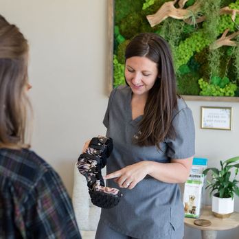 Walking Paws Rehab - At Walking Paws Rehab, our team is well skilled in the field of veterinary orthotics and prosthetics. - Veterinarians Near Me - Boulder, Colorado