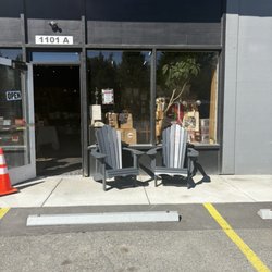 Roundabout Books - Outdoor