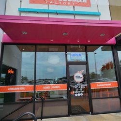 The Peach Cobbler Factory