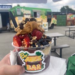 El Juice Bar - El Classico (add peanut butter and chocolate chips)
