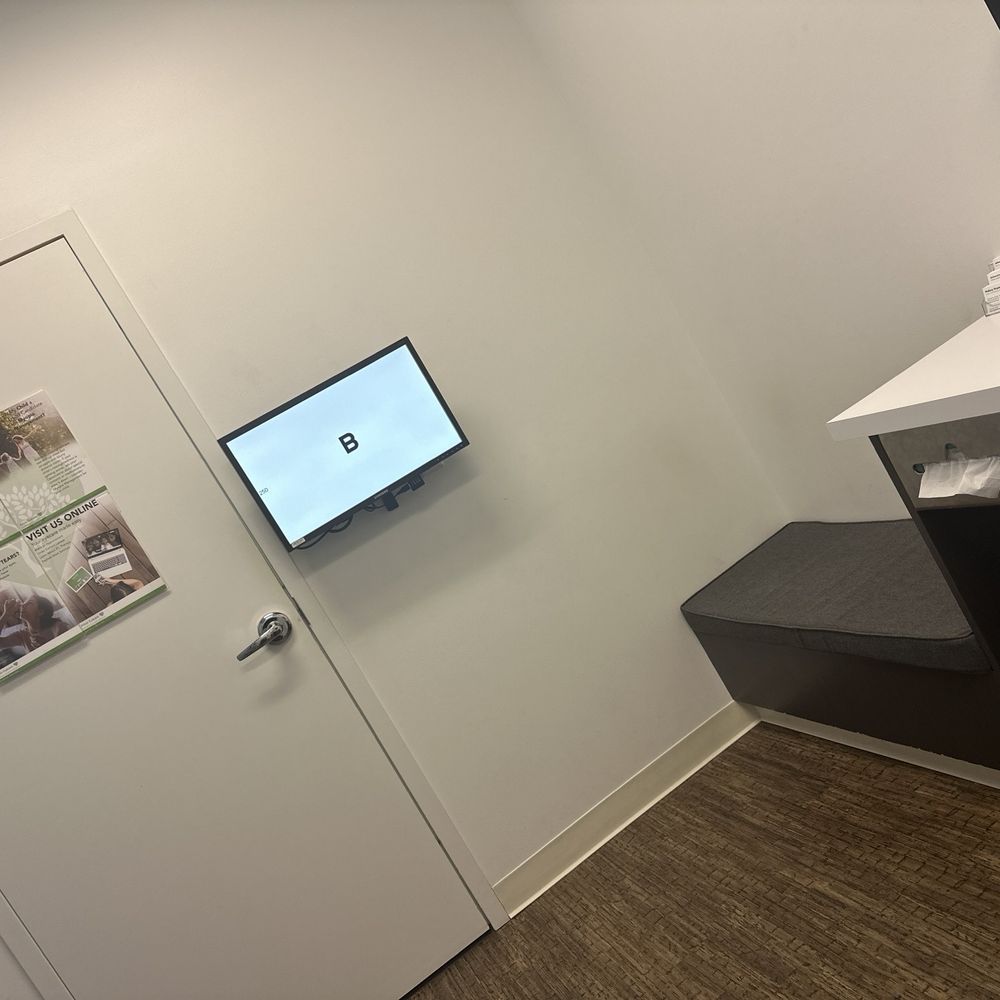 Arbor Eyecare - Snoqualmie Ridge - Such nice exam rooms! - Optometrists Near Me - Snoqualmie, Washington Arbor Eyecare - Snoqualmie Ridge - Such nice exam rooms! - Optometrists Near Me - Snoqualmie, Washington