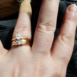 LeRAVe Jewelry