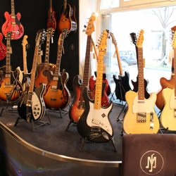 MJ Guitars