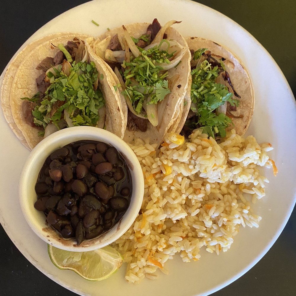 Tacos de Carne Tacos de Carne