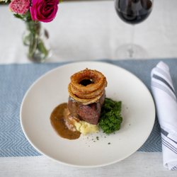 Jessica's - Steak and onion rings