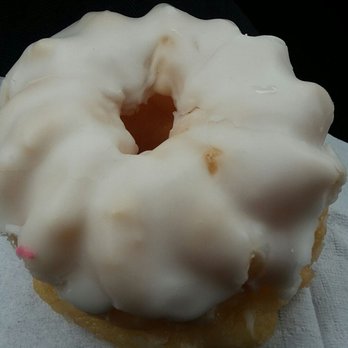Angels Donuts - Bakersfield 2 - Vanilla French Crueller was quite good. - Donuts Near Me - Bakersfield, California