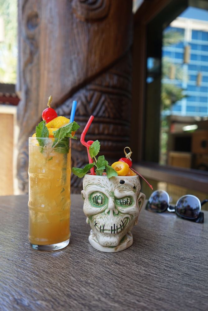 Trader Sam's Enchanted Tiki Bar