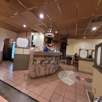 Kabab House - Interior and entry of restaurant - Pakistani Near Me - Kirkland, Washington