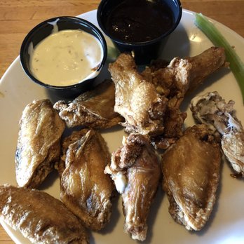 Applebee's Grill + Bar - Really good wings - Sports Bars Near Me - Tarentum, Pennsylvania Applebee's Grill + Bar - Really good wings - Sports Bars Near Me - Tarentum, Pennsylvania