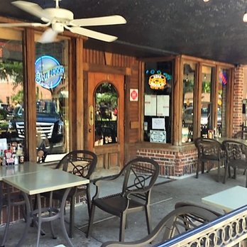 Moon Cricket Grille - Front dining patio - New American Near Me - Winter Garden, Florida Moon Cricket Grille - Front dining patio - New American Near Me - Winter Garden, Florida