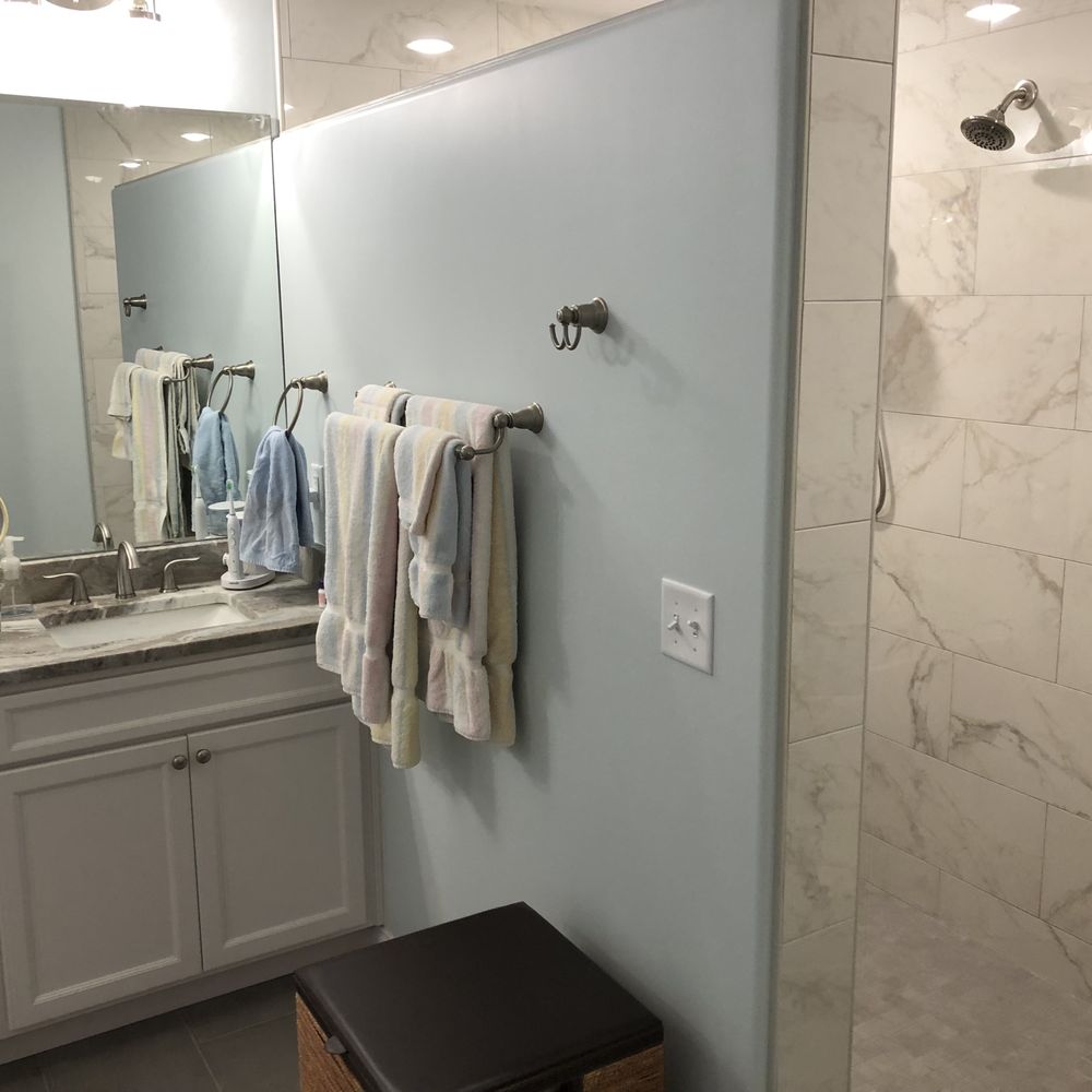 Wyatt Builders - Master bath, right vanity sink and walk in shower. - General Contractors Near Me - Crossville, Tennessee