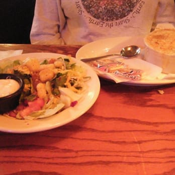 LongHorn Steakhouse - Steakhouses Near Me - Warwick, Rhode Island
