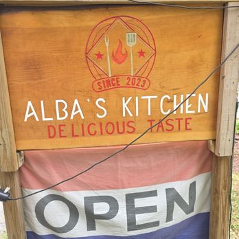 Alba's Kitchen - Pizza Near Me - Woodstock, New York