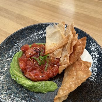 Ramsay's Kitchen - tuna tartare - New American Near Me - Naperville, Illinois