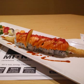 Mi Ne Sushi - Sushi Combo - 5 pieces of assorted nigiri sushi and golden dragon roll - Sushi Bars Near Me - Aurora, Ontario Mi Ne Sushi - Sushi Combo - 5 pieces of assorted nigiri sushi and golden dragon roll - Sushi Bars Near Me - Aurora, Ontario